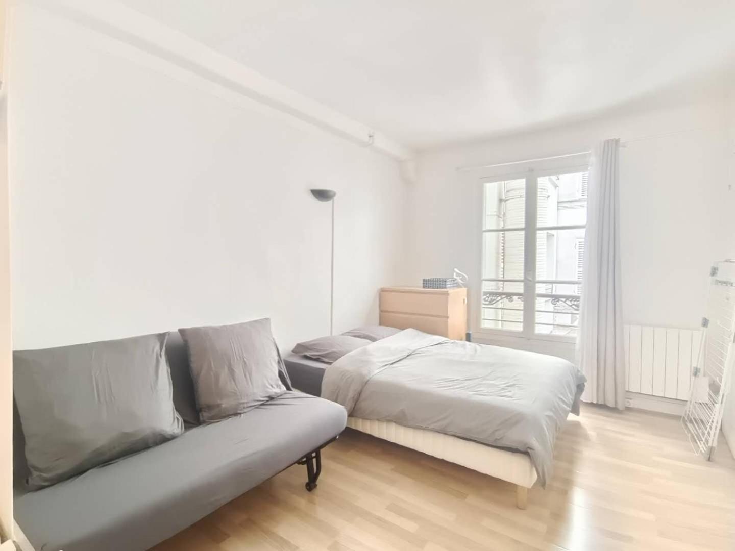 Devenez Voisin Du President Apartment Париж Екстериор снимка