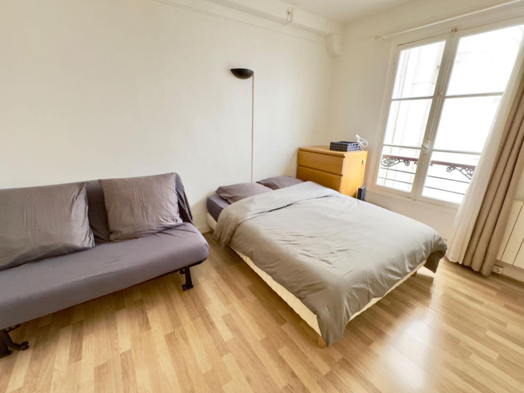 Devenez Voisin Du President Apartment Париж Екстериор снимка